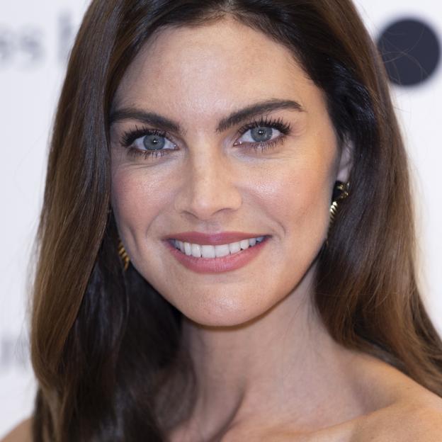 El nuevo cambio de look de Amaia Salamanca: aclara su melena con las mechas rubias favoritas (y más rejuvenecedoras) del verano