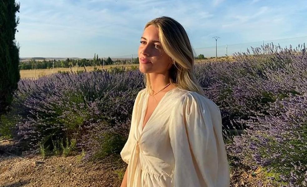 Daniela Svedin, la hija de Figo que arrasa en Instagram, tiene en look de invitada perfecto (con peinado incluido) y es toda una inspiración