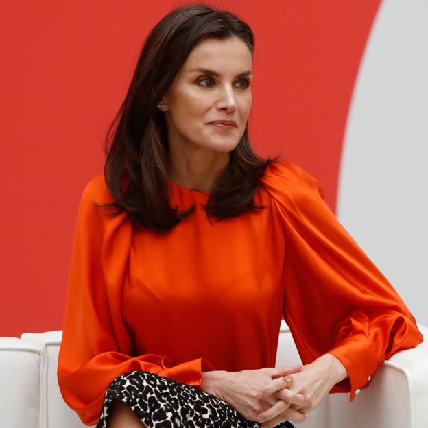 Pincha en la foto para ver los looks que han definido hasta la fecha el reinado de Letizia.