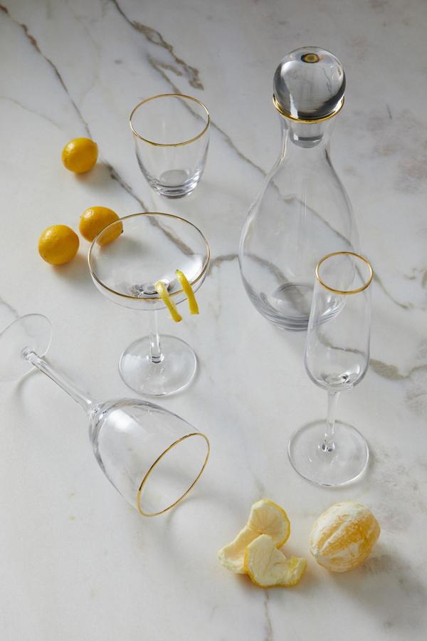 Los imprescindibles para una mesa de verano refrescante vistos en H&M Home, Muy Mucho y H&M Home