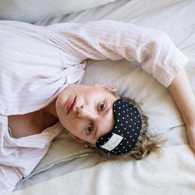 Aire acondicionado, temperatura ambiente, corrientes… Cómo dormir en verano y no morir de calor en el intento