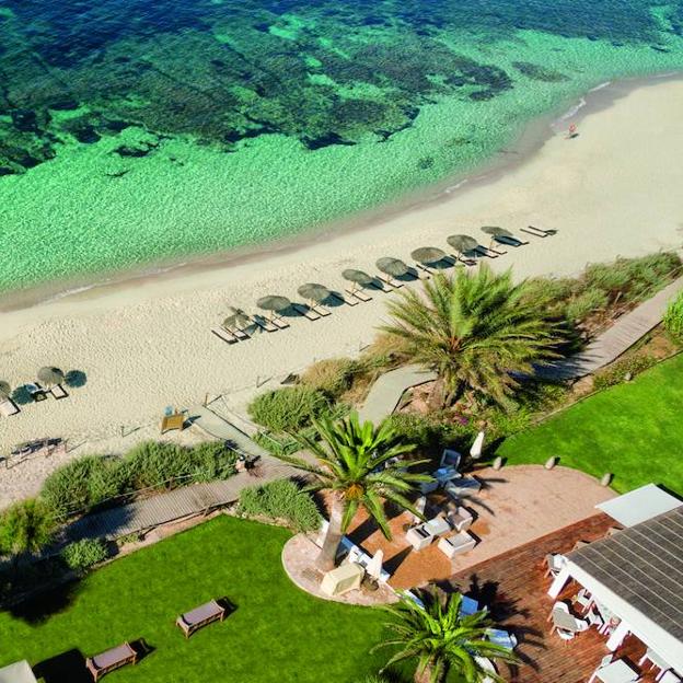 Viaje a las islas: de Baleares a Canarias, todo lo que puedes ver, hacer, comer y disfrutar este verano