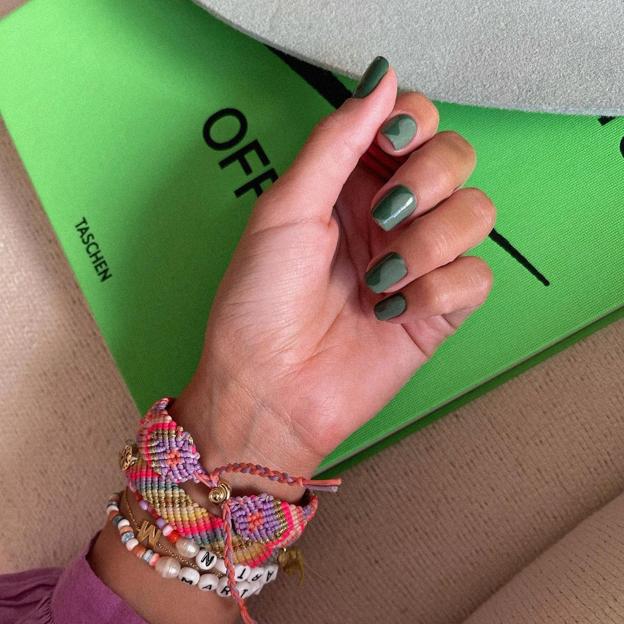 La manicura semipermanente que te haces en 10 minutos y es perfecta para un viaje exprés