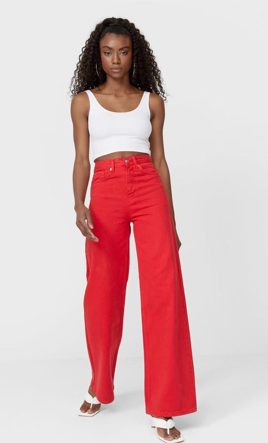 Pantalones, faldas y vestidos, renueva tu moda denim con las rebajas de Stradivarius por menos de 13 euros