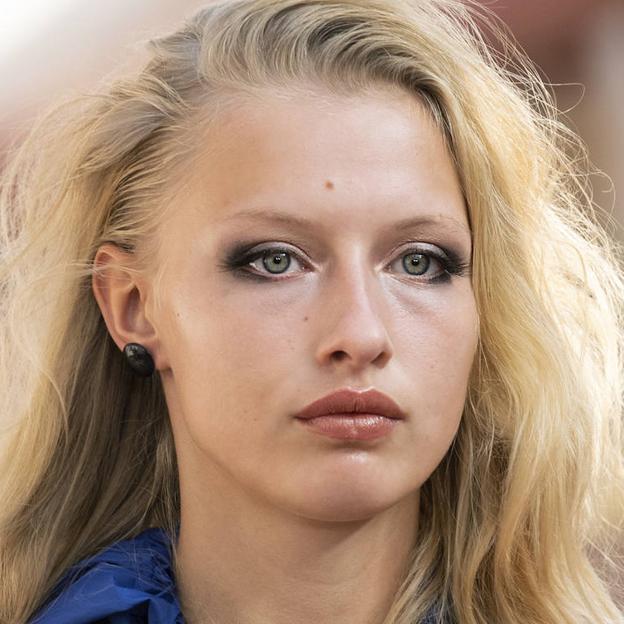 Todo el mundo habla de estos polvos sueltos que alargan la duración de cualquier base de maquillaje