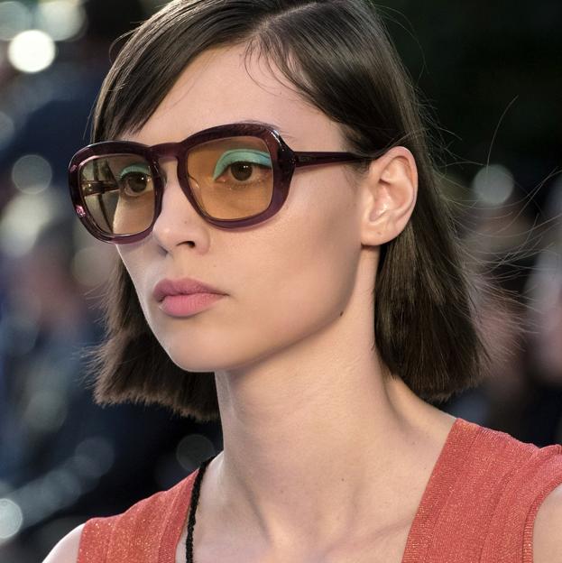 El eyeliner que rejuvenece a partir de los 50 en adelante no es negro sino verde, y esta influencer lo ha demostrado