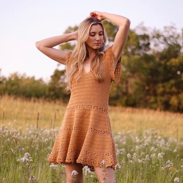 Si te chifla en crochet pero buscas un diseño diferente no te puedes perder el vestido que acaba de llegar a Pull&Bear