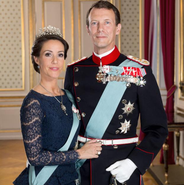 De Charlène de Mónaco a Chris O'Neill, pasando por Mette Marit de Noruega y Marie de Dinamarca: matrimonios de royals con plebeyos que han sido un escándalo (y no han salido bien)
