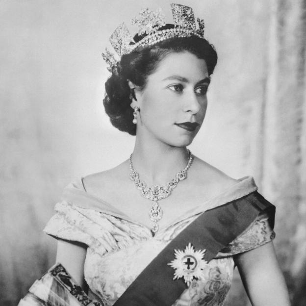 De la reina Isabel II a Meghan Markle, pasando por la reina Beatriz:¿Por qué son tan importantes las tiaras en la realeza?