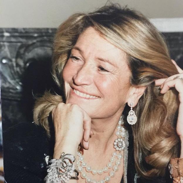 Todas las mujeres de Silvio Berlusconi: sus dos esposas, sus escandalosas aventuras y la última novia 53 años más joven que él