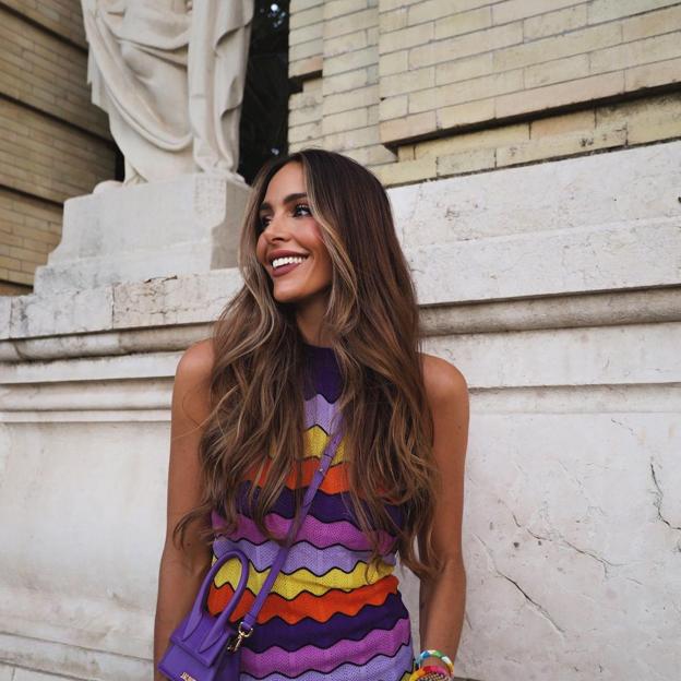 De punto, midi y multicolor: así es el nuevo vestido viral de Uterqüe que ya ha enamorado a las influencers