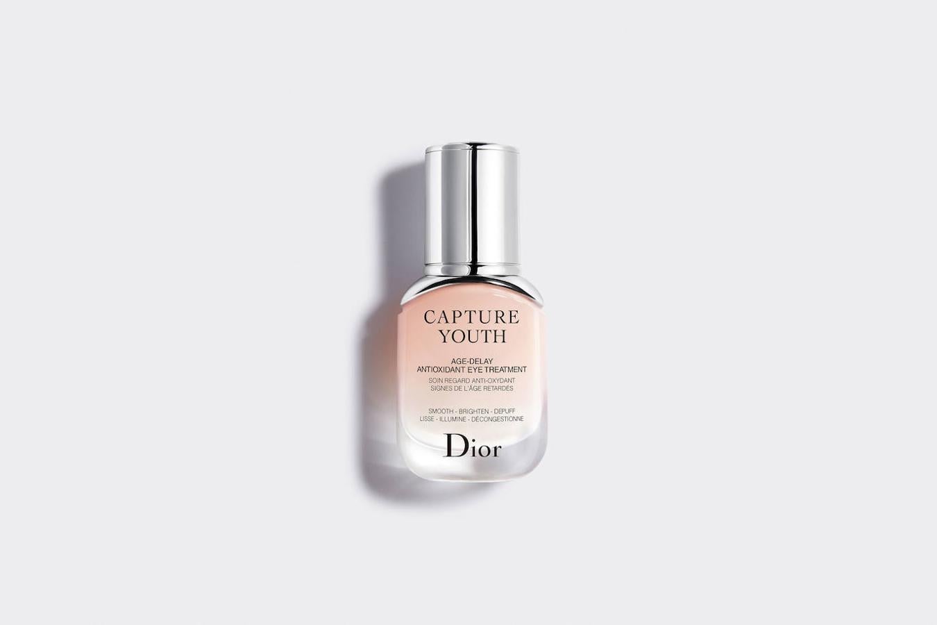 Los cosméticos que debes incorporar en tu rutina de cuidado facial diaria a los 50: Capture Youth Age-Delay Antioxidant Eye Treatment de Dior