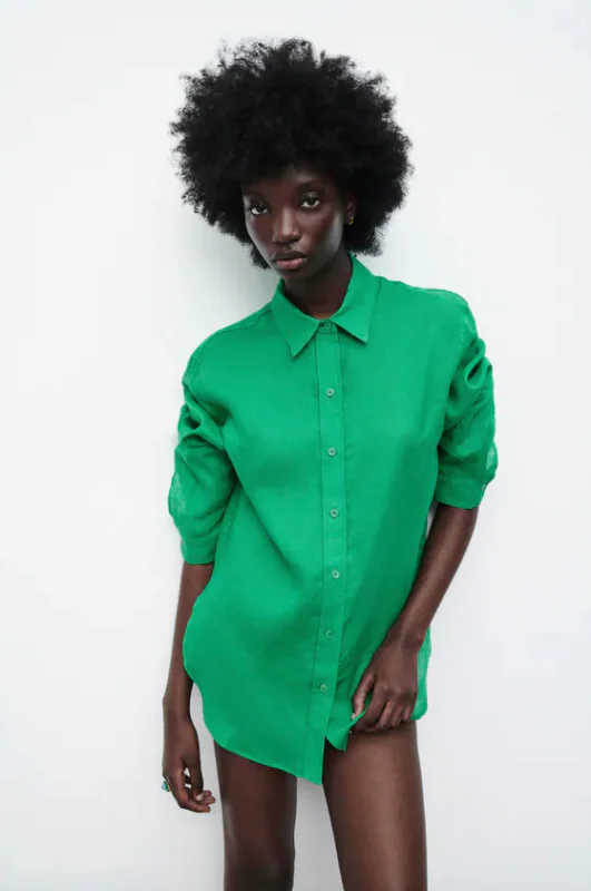 Alerta La prenda que no faltar en tu armario de entretiempo para poner color en tus es una verde | Mujer Hoy