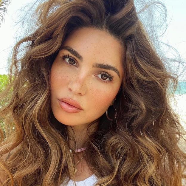 Postizas o máscara: cómo presumir de unas pestañas fuertes y con volumen que potencien tu mirada