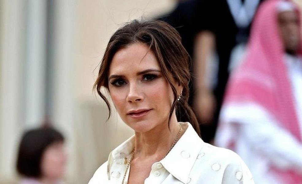 Agua de luna: qué es y por qué Victoria Beckham está obsesionada con este producto que hidrata, refresca y rejuvenece