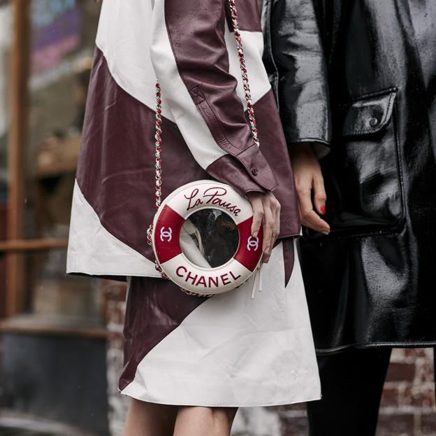 El bolso más original y el más bonito del final del verano están en Uterqüe y no sabemos con cual quedarnos