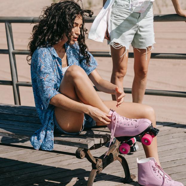 Patinar sobre ruedas, el ejercicio que te cambia el cuerpo: pierdes peso sin darte cuenta, acaba con la celulitis y activa tu corazón