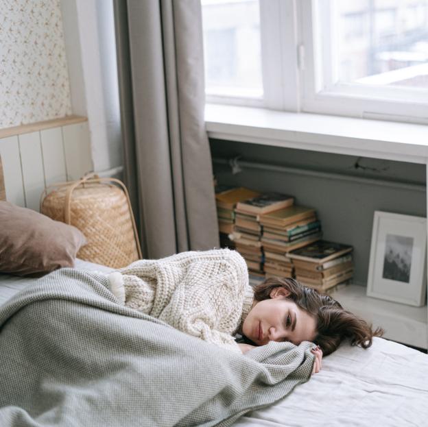 Por qué los días más cortos te deprimen tanto, afectan a tu estado de ánimo y reducen tu rendimiento: la clave está las horas de luz (y sabemos cómo solucionarlo)