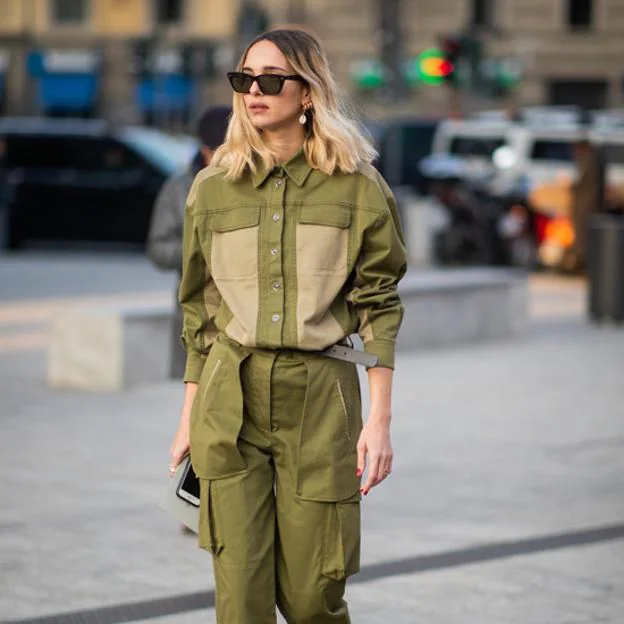 Image 1 of BELTED CARGO TROUSERS from Zara