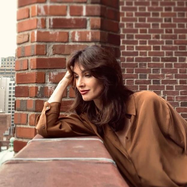 Paz Vega se suma a la tendencia más rejuvenecedora de la temporada con un corte de pelo shaggy con flequillo muy sutil y favorecedor