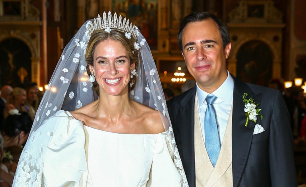 La historia de la tiara Habsburgo con la que se casó la princesa Anunciata de Liechtenstein (y que no ha prestado a su hermana Astrid en su boda, ¿problemas en la familia real?)