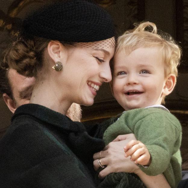 Así se ha convertido Beatrice Borromeo, nuera de Carolina de Mónaco, en la royal más elegante del mundo, según los expertos (y el medio británico que más sabe de aristocracia y monarquías europeas)