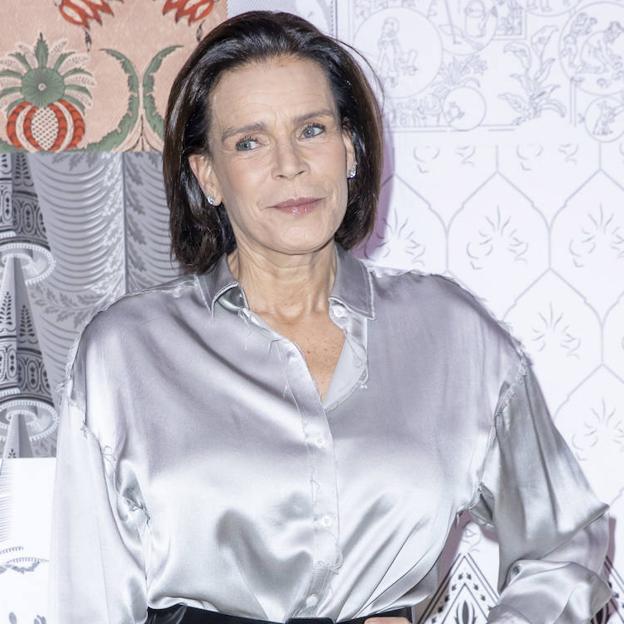 El radical y rejuvenecedor cambio de look de Estefanía de Mónaco: un pixie tan cómodo como favorecedor