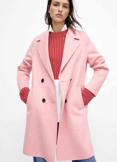 El abrigo rosa masculino que combina con todo y queda bien a todas cuesta de 80 euros (en Zara) | Mujer Hoy