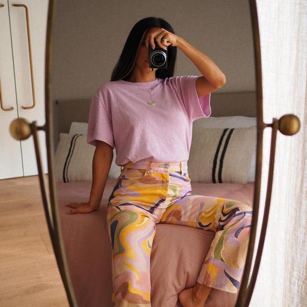 Los vaqueros más bonitos y favorecedores de esta temporada están en Zara, cuestan menos de 30 euros ¡y son estampados!