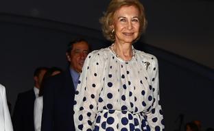El vestido de lunares de la Reina Sofía que doña Letizia necesita coger prestado ya (o comprar en esta marca made in Spain por menos de 40 euros)
