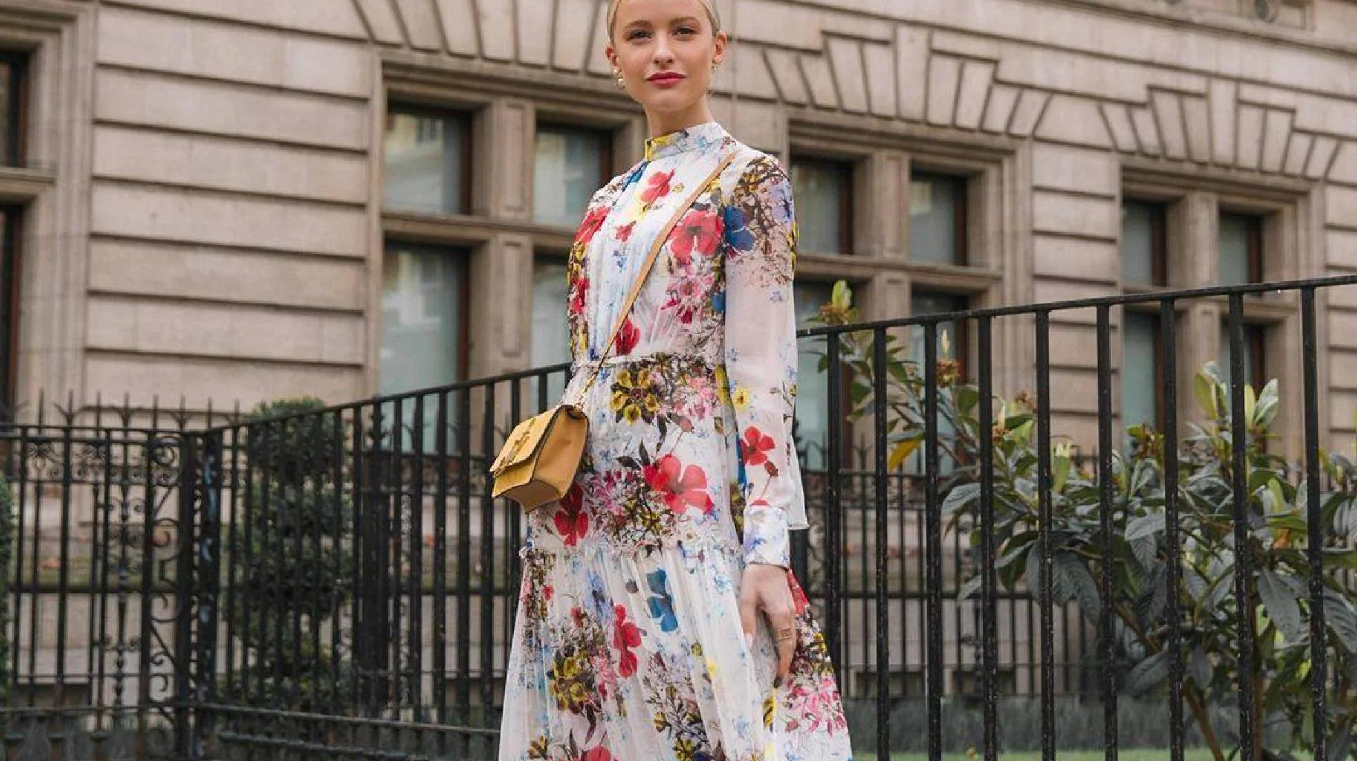 Mini, midi o maxi, los románticos vestidos de flores de H&M son perfectos para llevar con botas | Mujer Hoy