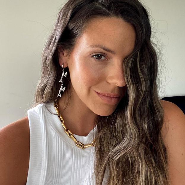 Pintarse los labios con sombra de ojos, el truco de esta influencer para conseguir un color diferente y muy bonito