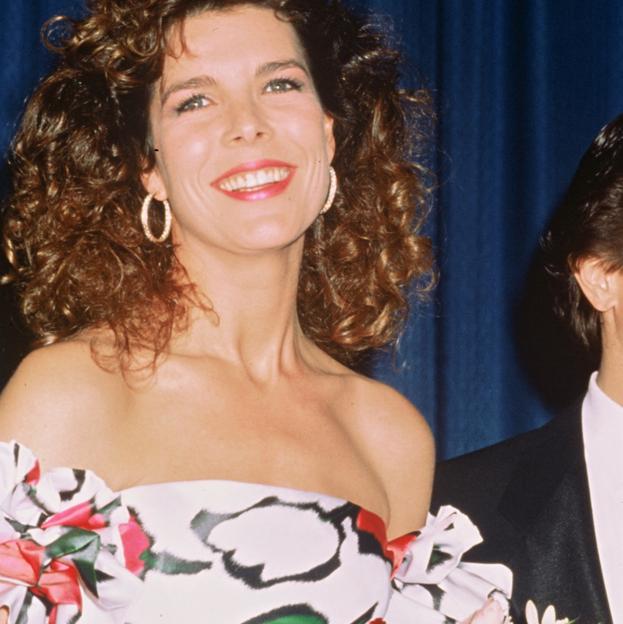 De los rizos ochenteros al pixie, todos los cambios de look de Carolina de Mónaco que le convirtieron en un icono de belleza