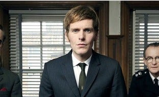 La mejor serie de detectives del streaming se llama Endeavour, con un Sherlock Holmes encantador y romántico que te va a enamorar (y rodada en Oxford)