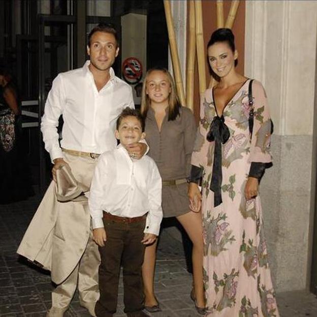 Deudas, demandas, custodias y visitas a comisaría... Todas las incógnitas del divorcio de Olga Moreno y Antonio David Flores