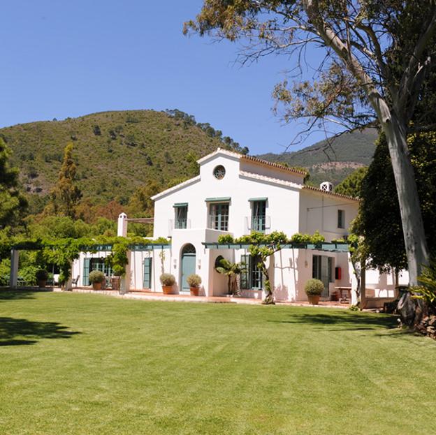 Torre de Tramores: por qué Boris Johnson, los millonarios y las estrellas de Hollywood se escapan a esta casa rural de lujo en Marbella (el refugio favorito de Diana de Gales)