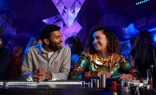 'Starstruck': la comedia británica de moda está en HBO Max y es un divertidísimo 'Notting Hill' millenial que te va a enamorar