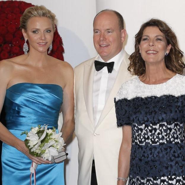 Carolina de Mónaco, rechazada: ¿Qué pasará con la hermana del príncipe Alberto cuando regrese la princesa Charlène al principado?