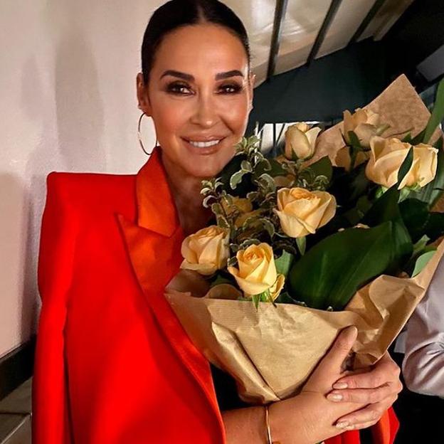 Vicky Martín Berrocal se une a la moda del conjunto de chaleco y pantalones anchos y consigue un look de diez y muy ponible que tienes que copiar