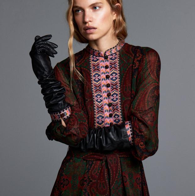 ​Cinco vestidos básicos y preciosos de Zara que sientan como un guante y cuestan menos de 30 euros