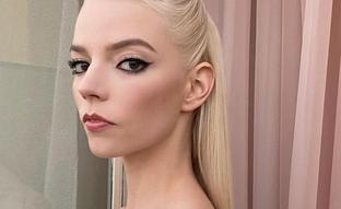 Los looks de belleza más bonitos e inspiradores de Anya Taylor Joy que le vas a querer copiar para ser la invitada perfecta esta temporada