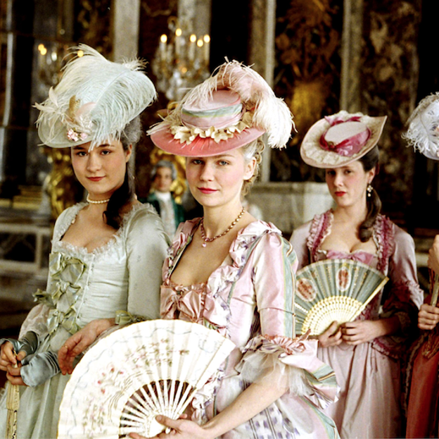 Tenemos el libro que supera a El infinito en un junco: vas a amar esta historia del mundo a través de los tejidos