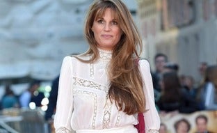 Amiga íntima de Diana de Gales y ex novia de Hugh Grant: así es Jemima Khan, la millonaria inglesa que quiere acabar con The Crown