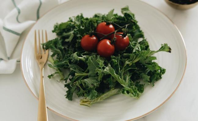 De la col rizada a los mariscos: cinco alimentos con más nutrientes que un suplemento multivitamínico