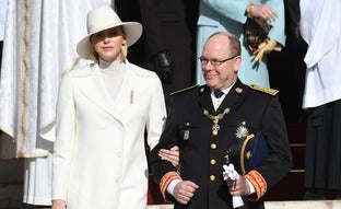 La princesa Charlène se retira de la vida pública y no asistirá ni al Día Nacional de Monaco (se disparan los rumores de cese temporal de la convivencia)