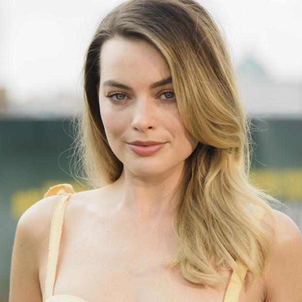 Sérum de rosa mosqueta y crema facial con centella asiática made in Spain, la combinación antiedad que ha enamorado a Margot Robbie para conseguir una piel bonita y lisa