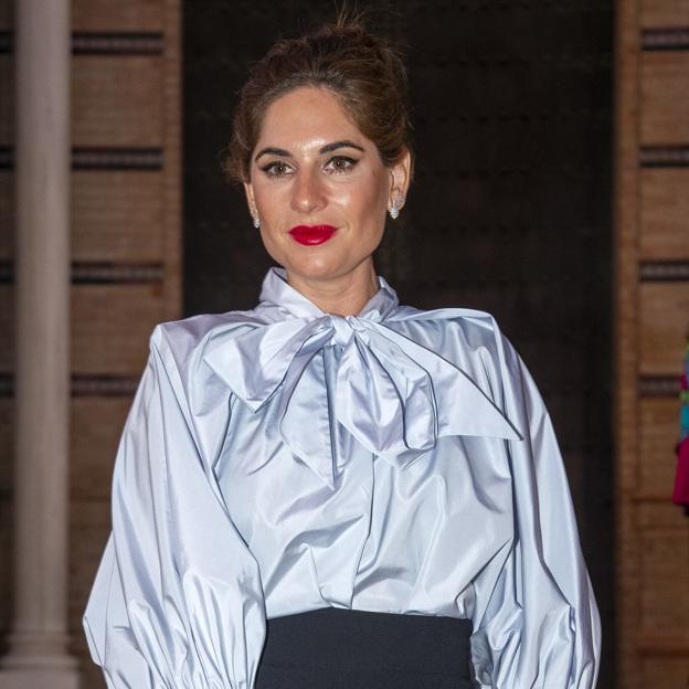 Lourdes Montes tiene el vestido de Zara ideal (y casi agotado) para las fiestas de Navidad que puedes reutilizar para el día a día