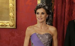 Estas son las joyas que Letizia no va a poder lucir en sus próximas cenas de gala: todas las piezas que han desaparecido del joyero real (aunque algunas tiaras han vuelto)