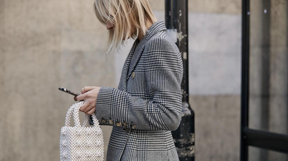 El estampado de cuadros más elegante y favorecedor es el Príncipe de Gales y tenemos los abrigos, chaquetas y blazers que lo demuestran