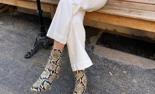 Zapatos animal print: la tendencia elegante y moderna que eleva cualquier look, de las botas a los mocasines